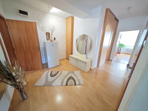 Rezervované: Priestranný 2 izbový byt 74m2 v dobrom stave Harmanec — foto 5