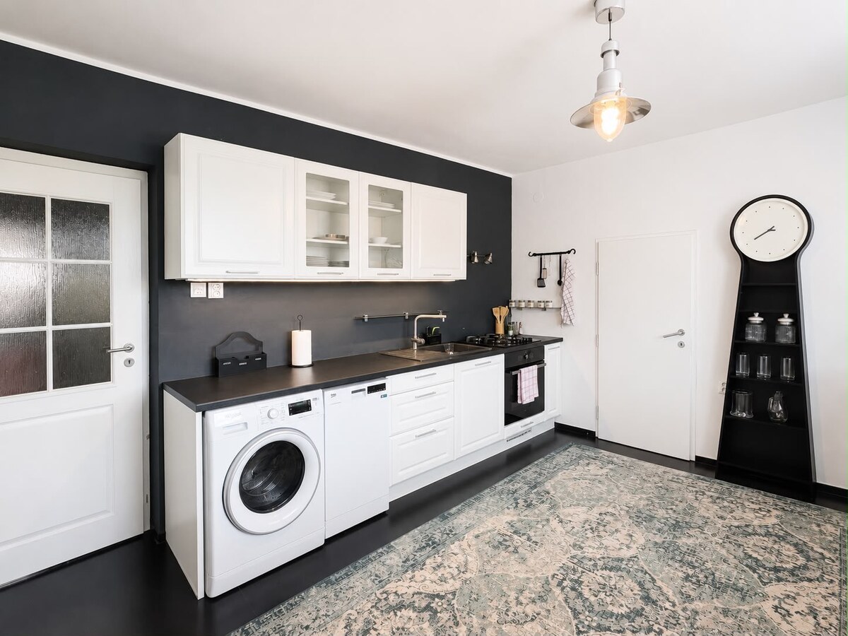 Prenájom ! Luxusný mestský byt 139 m² s atmosférou rodinného domu — foto 15