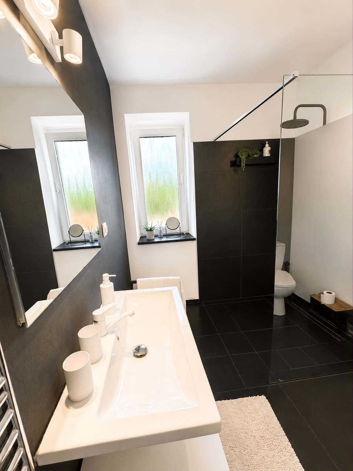 Prenájom ! Luxusný mestský byt 139 m² s atmosférou rodinného domu — foto 24