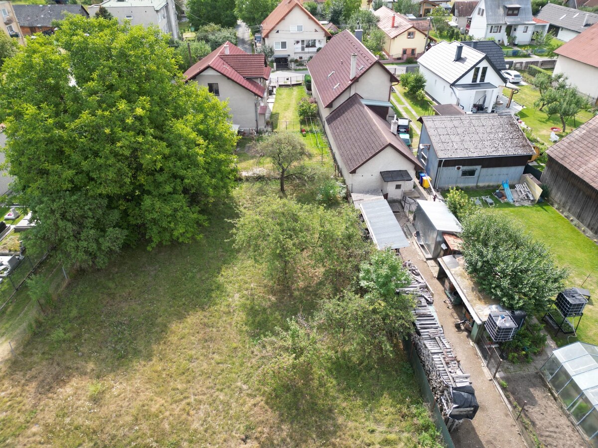 Predaj: Rodinný dom s veľkým pozemkom 900 m2 — foto 5