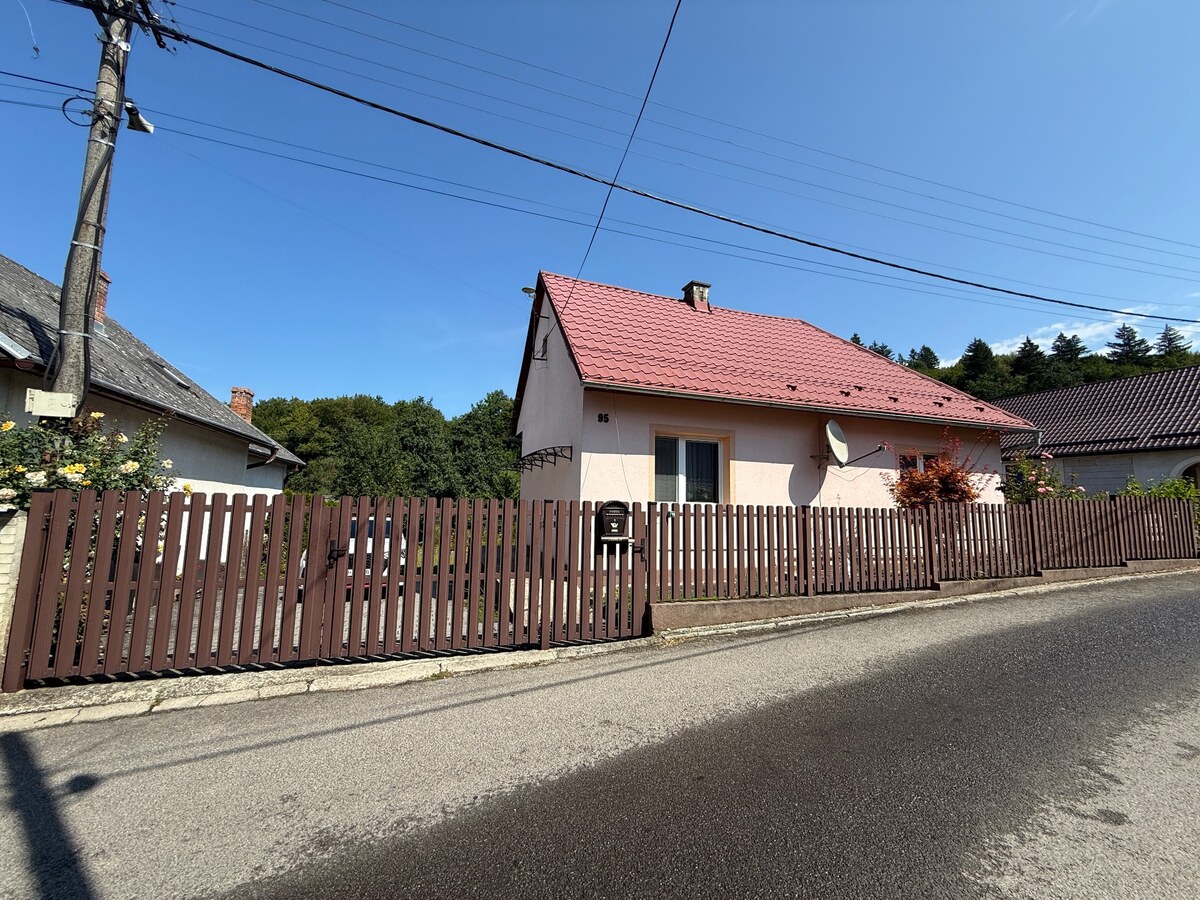 Na predaj Rodinný dom v obci Sverepec- pokojná lokalita — foto 10