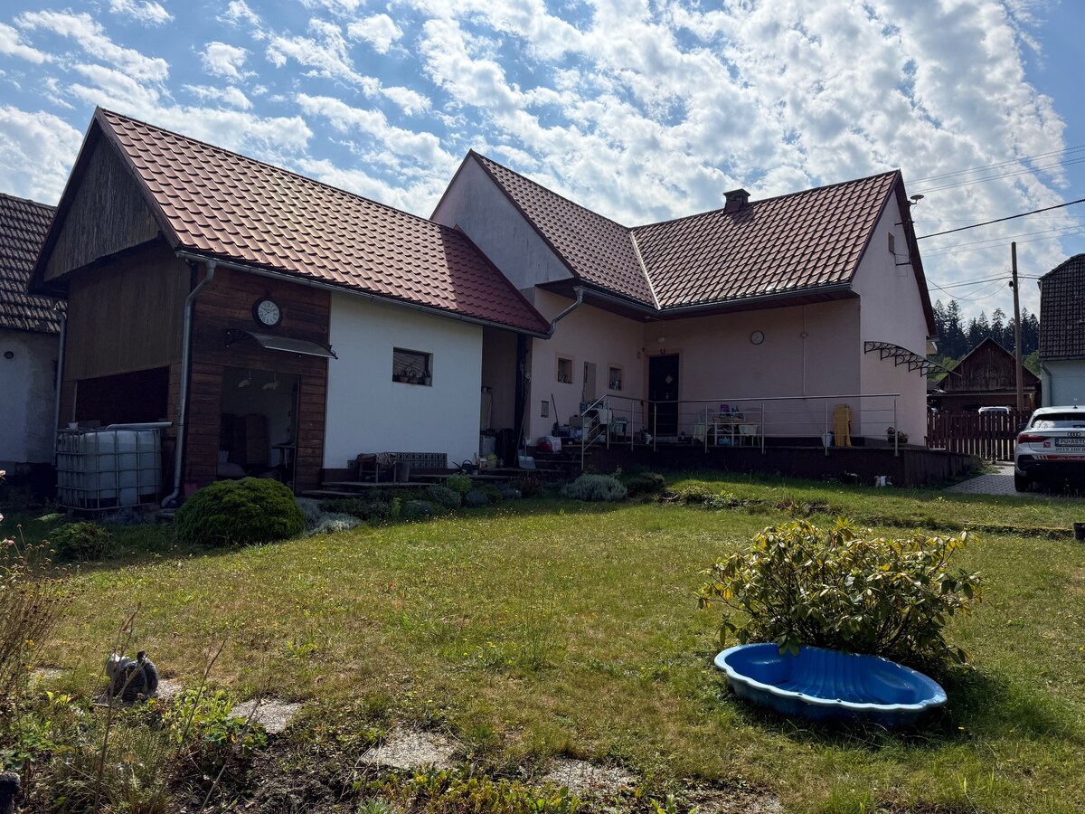 Na predaj Rodinný dom v obci Sverepec- pokojná lokalita — foto 17