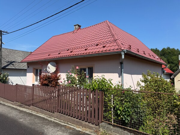 Na predaj Rodinný dom v obci Sverepec- pokojná lokalita