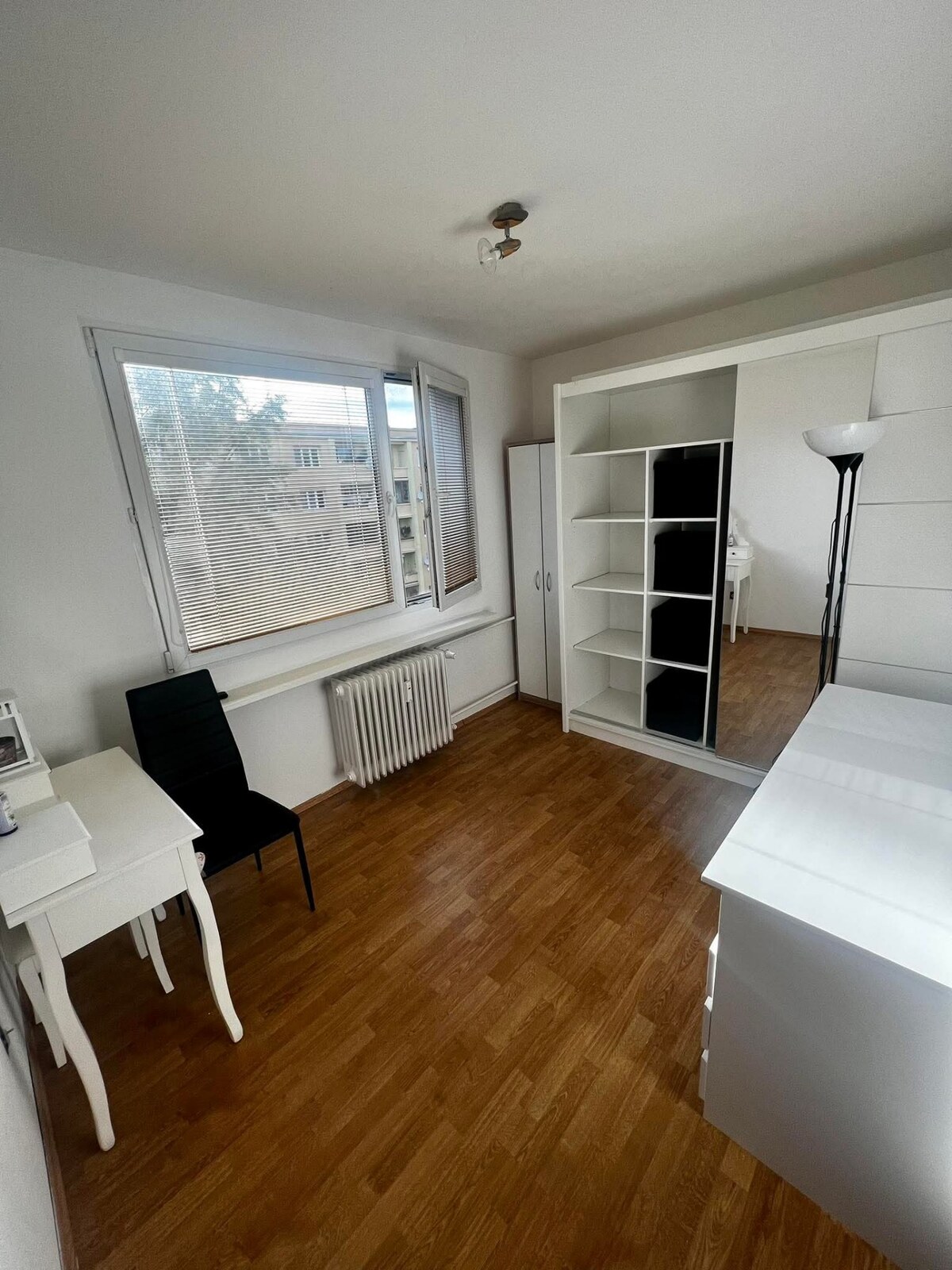 REZERVOVANÉ: 2 izb. byt, zrekonštruovaný, ul. J. Baníka - Zvolen — foto 2