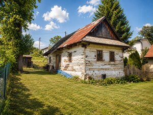 Predaj! Slnečný pozemok s existujúcou stavbou v Liptovskej Porúbke — foto 2