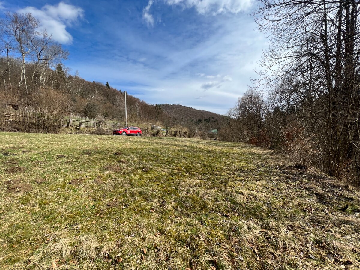 Rozľahlý rekreačný pozemok v tichom prostredí Javorníkov- 3.026 m2 — foto 4