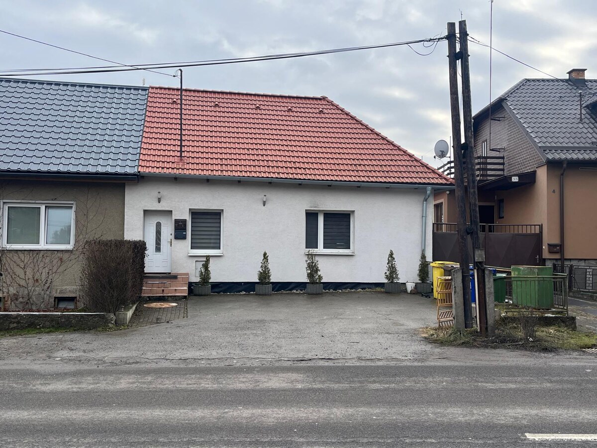 NA PREDAJ: DVOJDOM - 2 domy, 3 byt. jednotky - Investičná ponuka — foto 3
