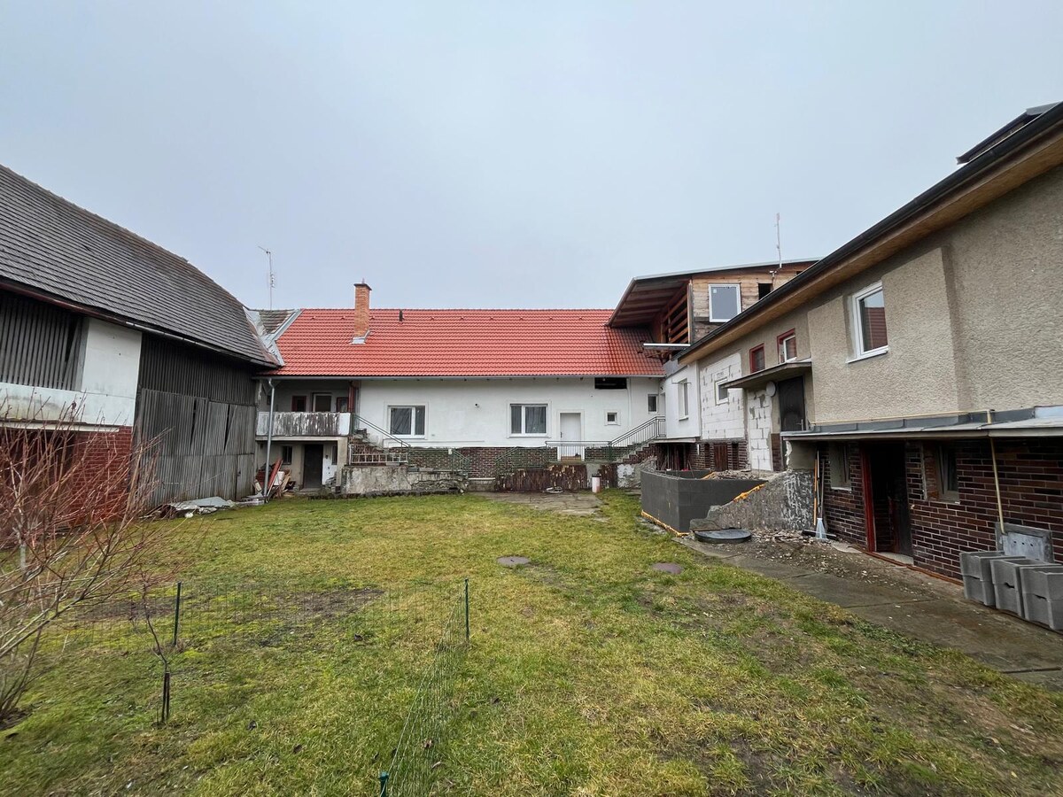 NA PREDAJ: DVOJDOM - 2 domy, 3 byt. jednotky - Investičná ponuka — foto 6
