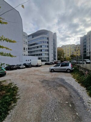 Prenajom parkovacie miesto Stefanicova  Bratislava Stare mesto — foto 1