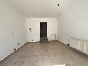 NA PRENÁJOM: obchodných priestorov v centre mesta Púchov- 1. mája — foto 4