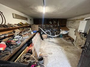 NA PREDAJ: Veľký dom - 3 byty, pivnica, dielňa, sklad, pozemok — foto 19