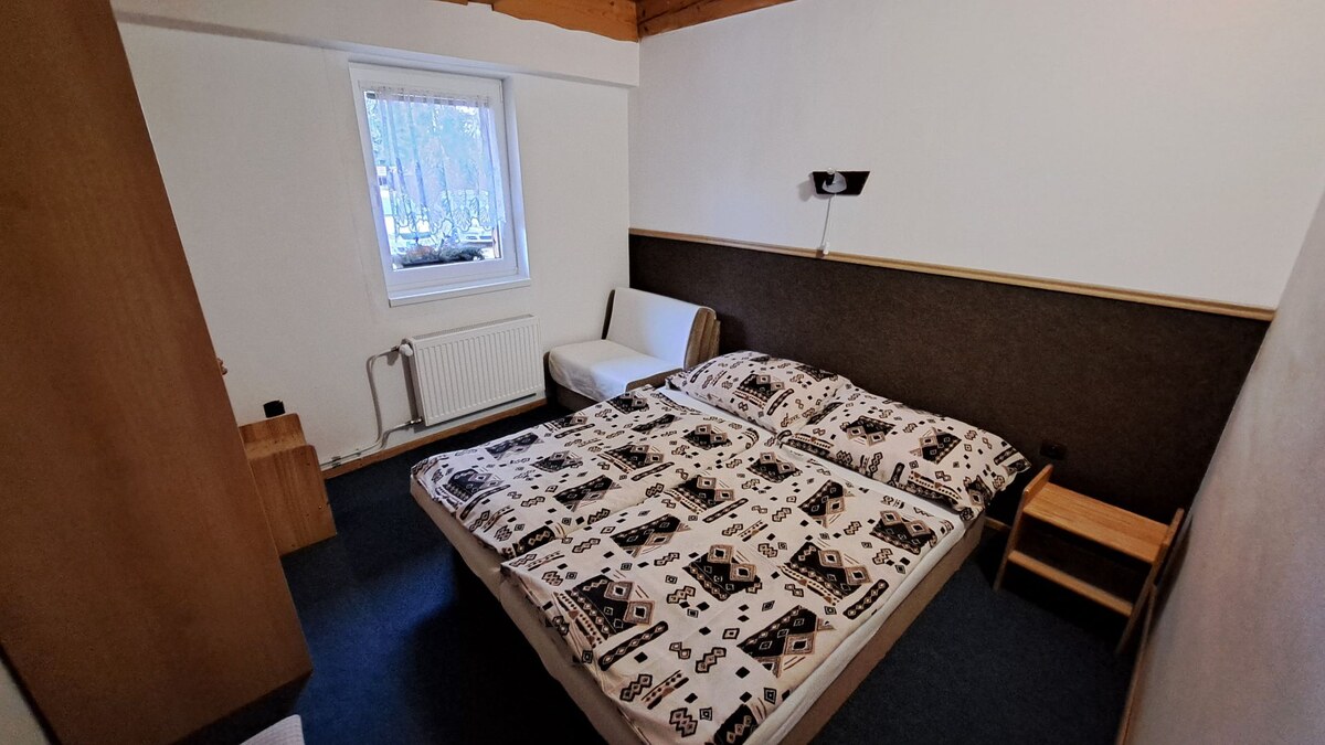 Predaj: Penzión - Kúria, Ivachnová - Lazy, pozemok 10.328m2 — foto 14