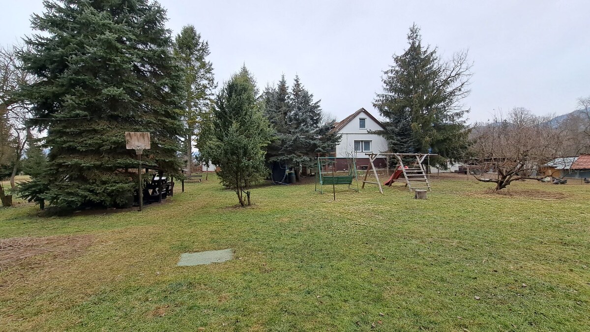 Predaj: Penzión - Kúria, Ivachnová - Lazy, pozemok 10.328m2 — foto 9