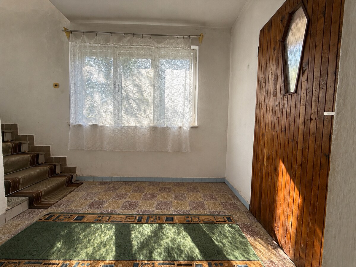 Priestranný dvojpodlažný rodinný dom v tichej lokalite- Orlové — foto 10