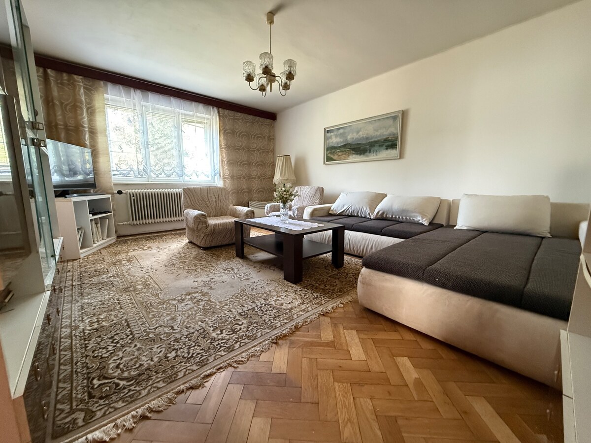 Priestranný dvojpodlažný rodinný dom v tichej lokalite- Orlové — foto 4