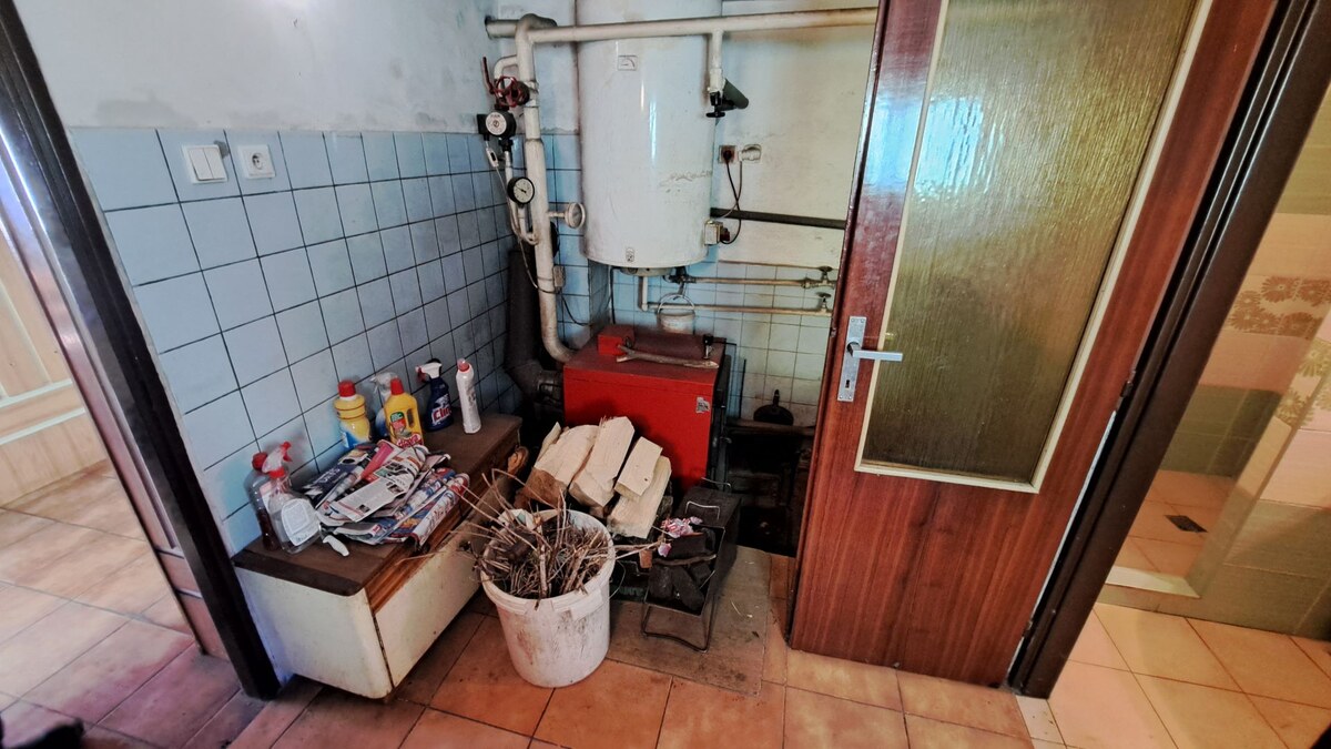 Predaj: Rodinný dom - 5 izbový, pozemok 859m2, Komjatná — foto 13
