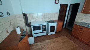 Predaj: Rodinný dom - 5 izbový, pozemok 859m2, Komjatná — foto 7