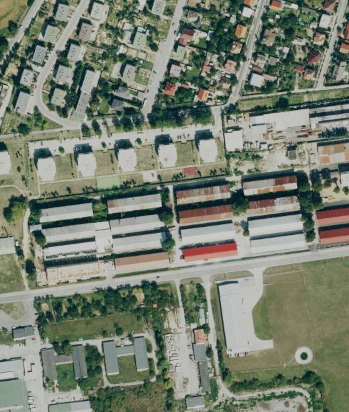 IBA U NÁS! Prenájom, zariadený autoservis, Nové Mesto n/Váhom — foto 11