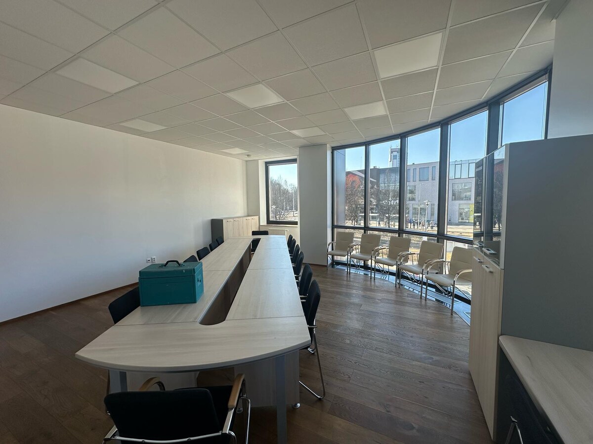 Prenájom: Kancelárske priestory 134 m2 v centre mesta Banská Bystrica — foto 3