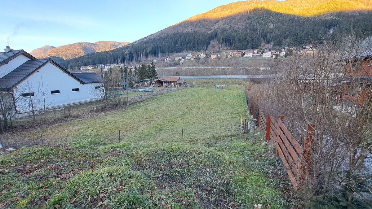 PREDAJ: Stavebný pozemok 947m2, Ružomberok - Černová — foto 5