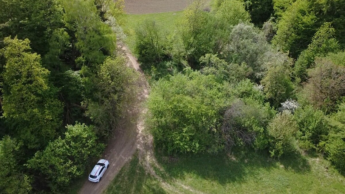 Pozemok vhodný na chov včiel Streženice- 874 m2 — foto 2