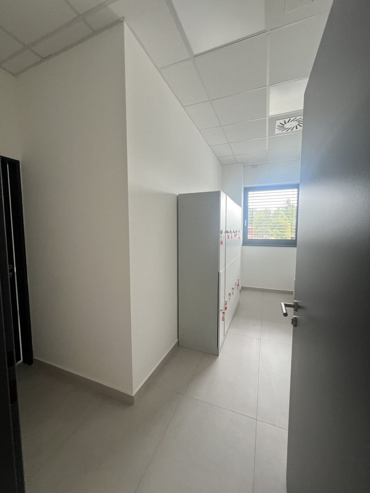 PRENÁJOM: Administratívne, kancelárske priestory - J. Jančeka — foto 9