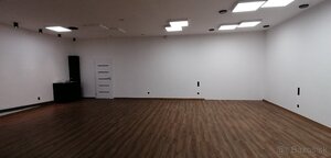 Prenájom: 101 m2, prízemie: služby, obchod s výkladom, K1 - Sásová — foto 3