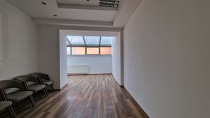 PRENÁJOM Priestory Poprad - Námestie Sv.Egídia - prízemie - 35 m2 — foto 4