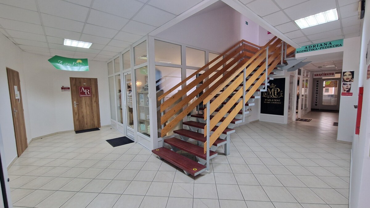 Prenájom kancelárskych priestorov - POPRAD - centrum - 17 m2 — foto 3