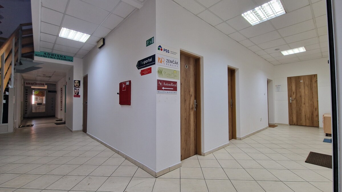 Prenájom kancelárskych priestorov - POPRAD - centrum - 17 m2 — foto 5