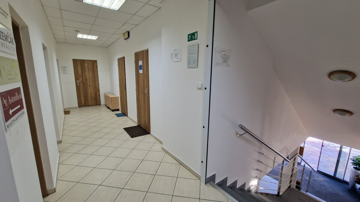 Prenájom kancelárskych priestorov - POPRAD - centrum - 17 m2 — foto 6