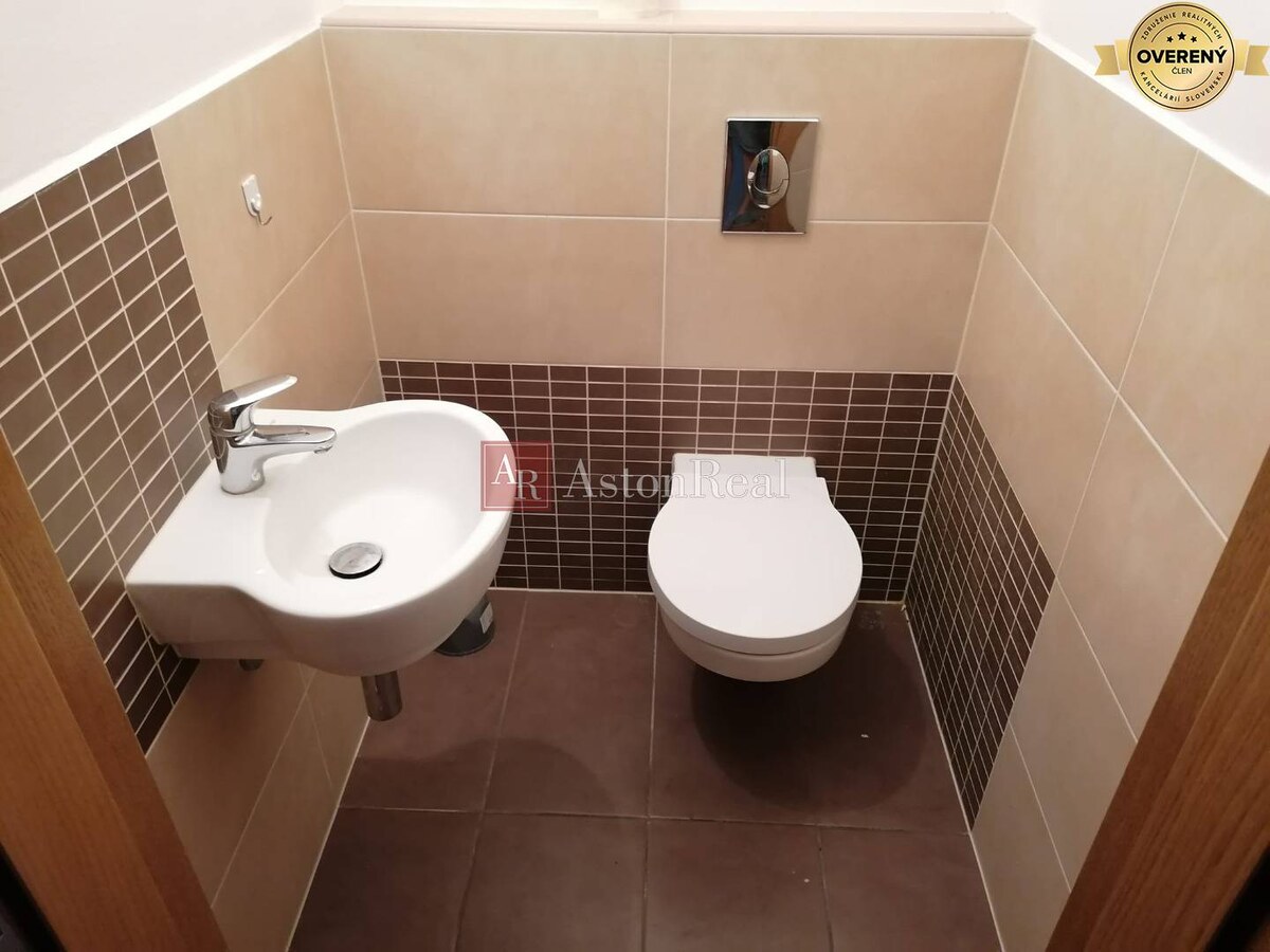 IBA U NÁS! Vkusný 2-izbový ateliér, 58m, Pod Sokolice,Trenčín — foto 11