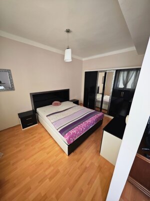 Prenájom: 2 izbový byt centrum Národná ul. 64m2 — foto 3