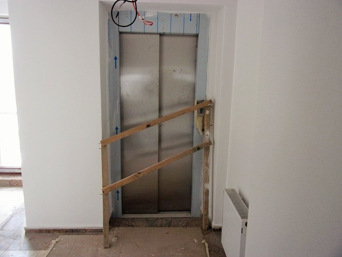 Penzión pred dokončením, 1250m2, 17 izieb, pozemok 1705m2, Zliechov — foto 10