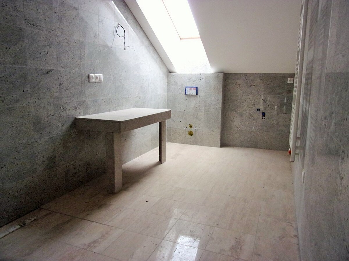 Penzión pred dokončením, 1250m2, 17 izieb, pozemok 1705m2, Zliechov — foto 11