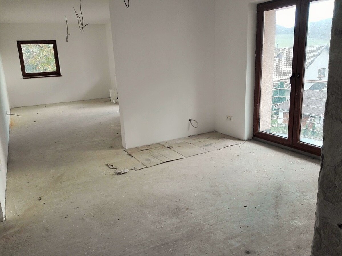 Penzión pred dokončením, 1250m2, 17 izieb, pozemok 1705m2, Zliechov — foto 15