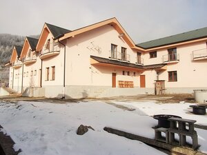 Penzión pred dokončením, 1250m2, 17 izieb, pozemok 1705m2, Zliechov — foto 2