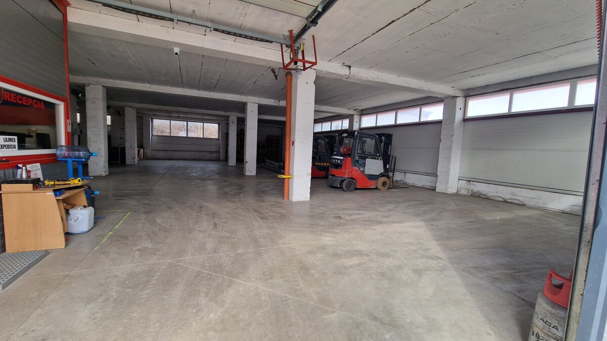 Prenájom HALA - SKLADOVÉ PRIESTORY - POPRAD od 2500 m2 - 5000 m2 — foto 10