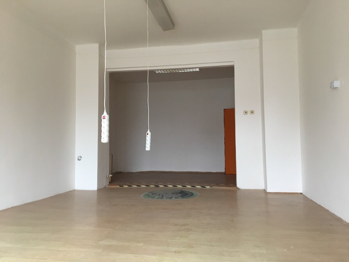 HISTORICKÁ BUDOVA / DOM - OBCHODY a BYTY v centre mesta Šahy — foto 11