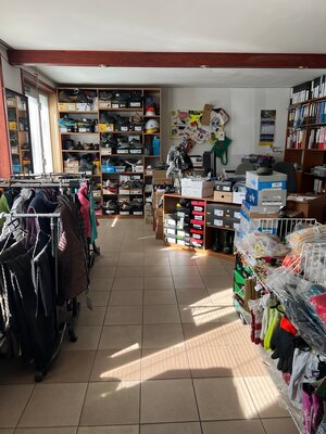 PREVÁDZKOVÝ priestor rozlohou 150 m2, na ul. Tr. SNP - Banská Bystrica — foto 3