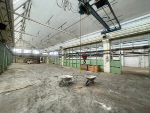 EXKLUZÍVNE: Priemyselná hala s kanceláriami v ZŤSke + parkovisko, MT — foto 3
