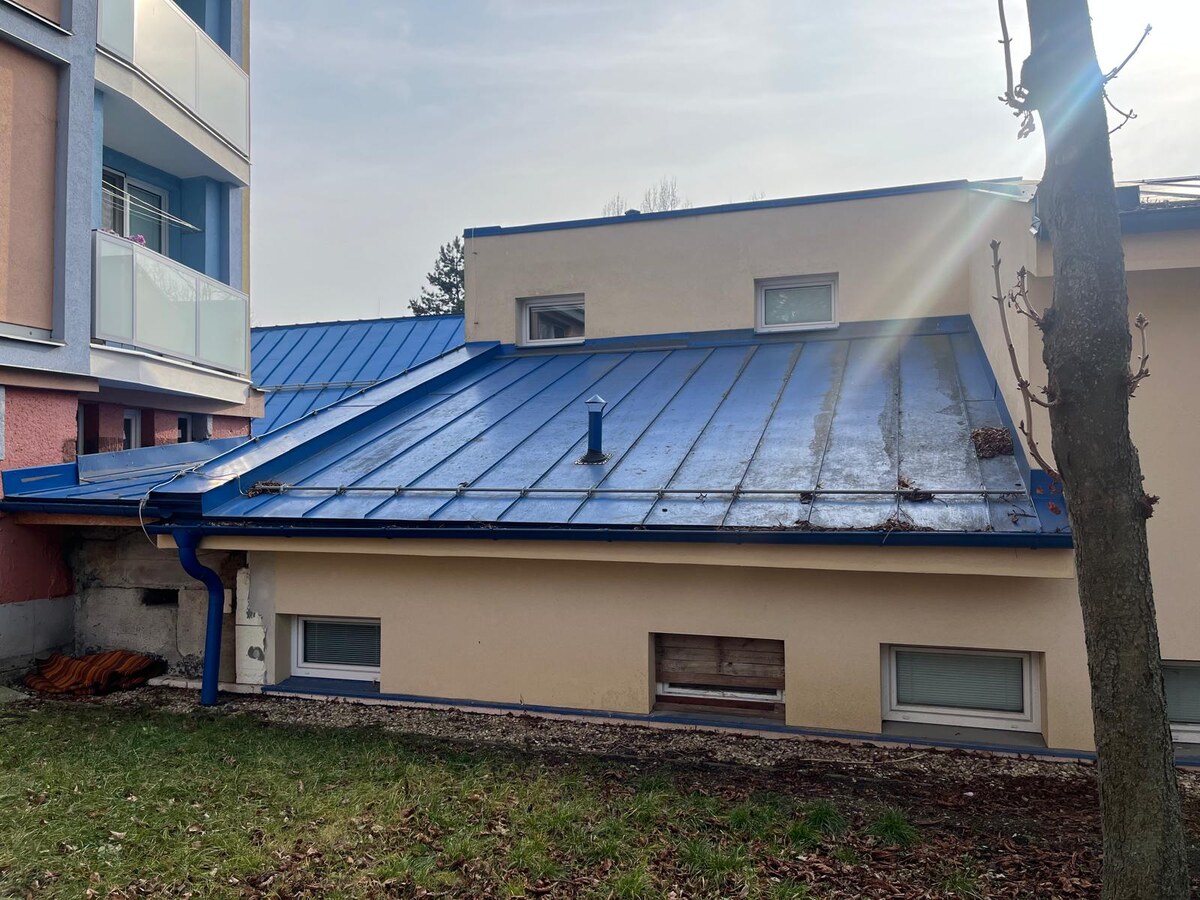 Na predaj: budovu/pozemok v centre, Námestie Slobody, B. Bystrica — foto 5