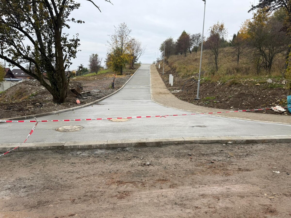 Predaj ! stavebný pozemok 434 m2 s IS , Podbreziny - Lipt. Mikuláš — foto 7