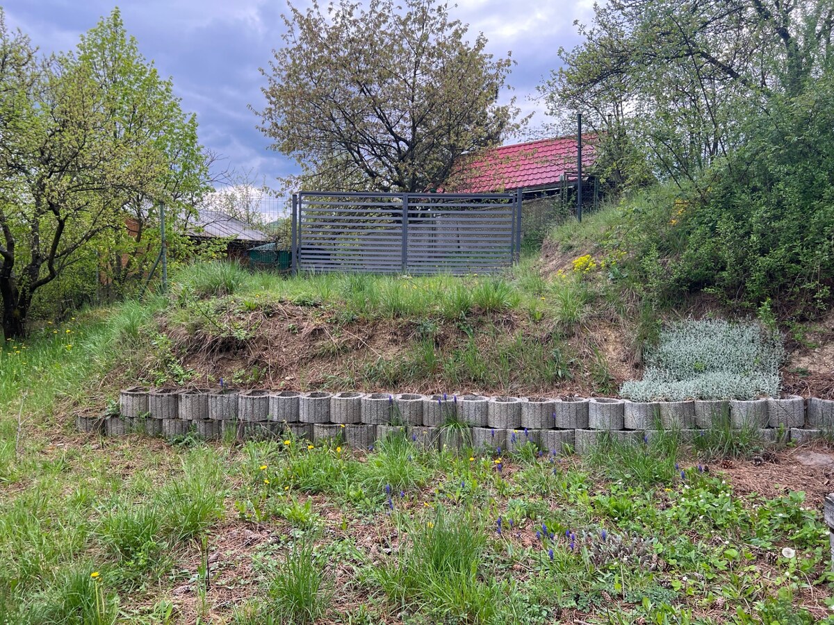 PREDAJ: Záhrada, rozlohou 392 m2 nad Tulskou - Banská Bystrica — foto 2