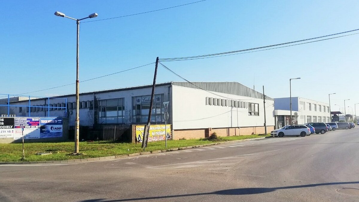 Rôznorodo využiteľné priestory na prenájom, Zlatovská, Trenčín