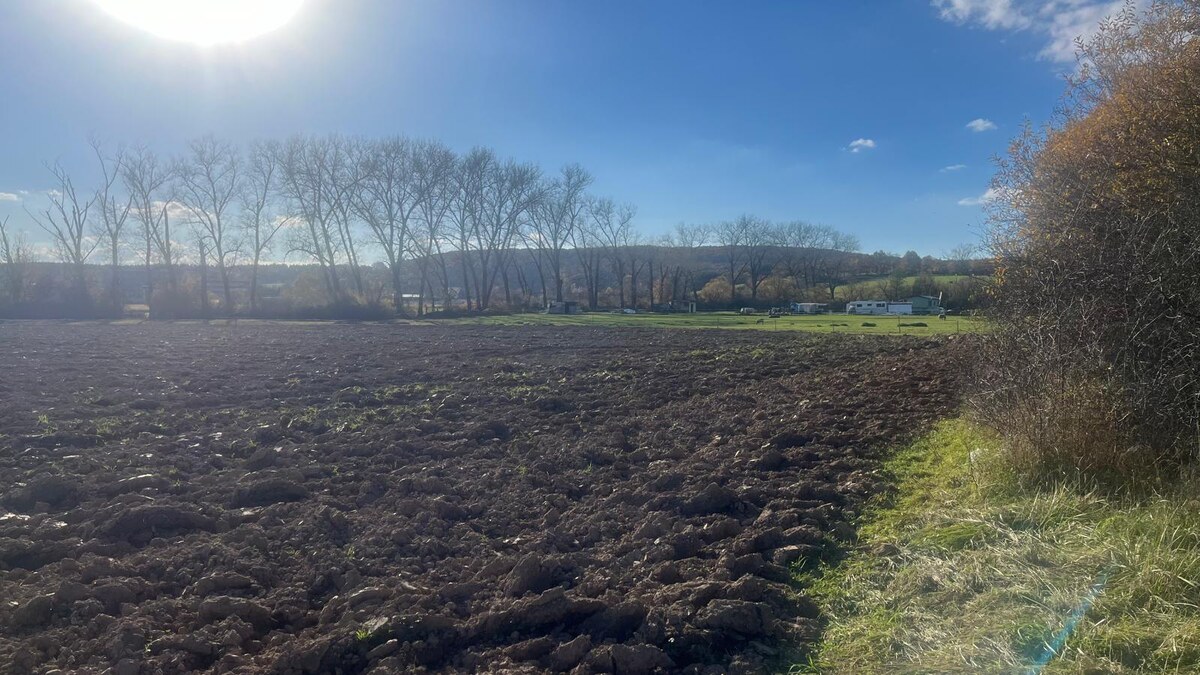 POZEMOK: 2.070 m2, k.ú. Hájniky (Sliač) možnosť výstavby — foto 7