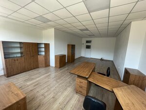 PRENÁJOM: Kancelárske priestory s wc a vlastným parkovaním ZŤS, MT — foto 6