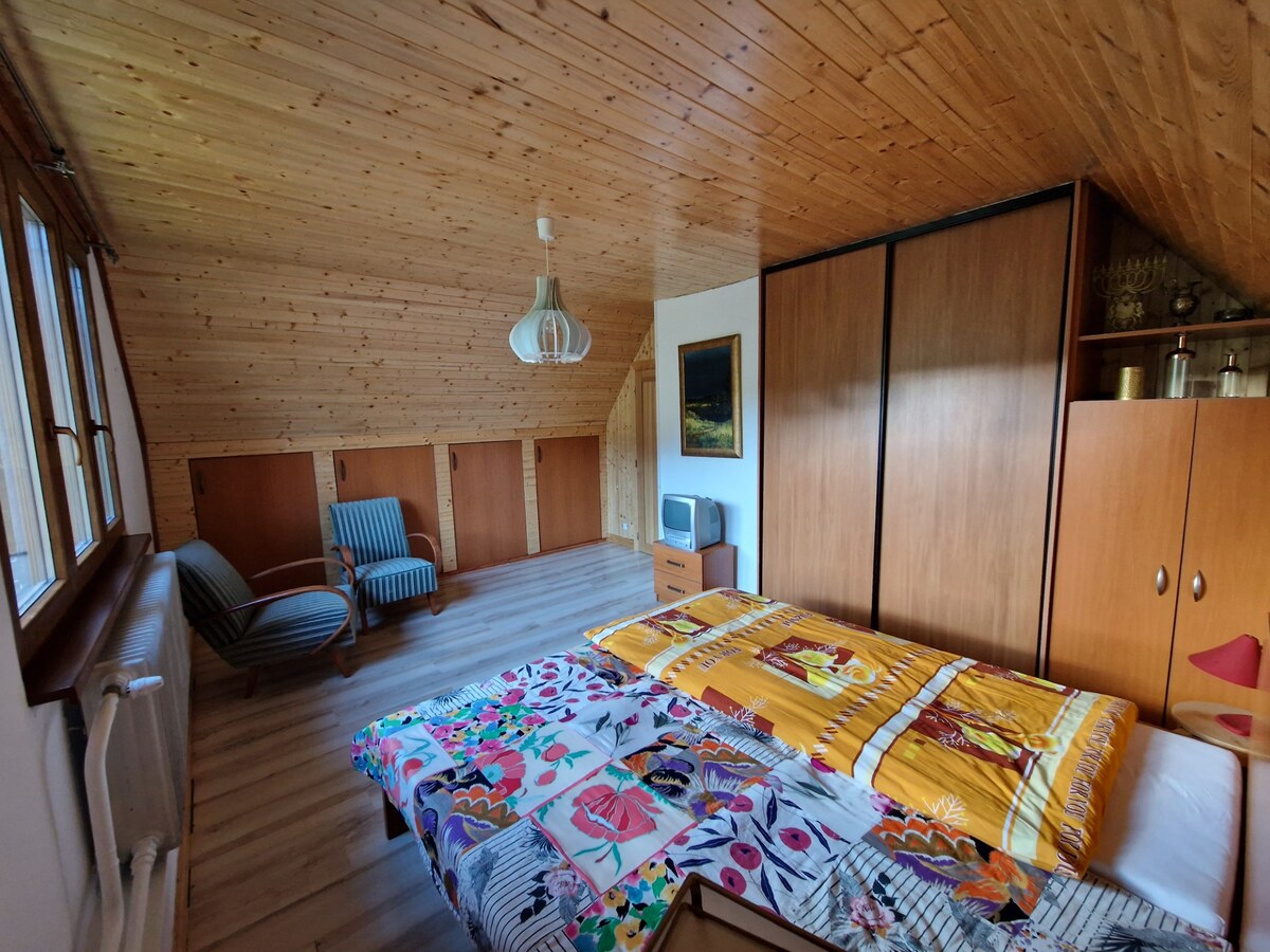 AstonReal: predaj 4-izbový rodinný dom + pozemok 1 250 m2, Zálesie — foto 10