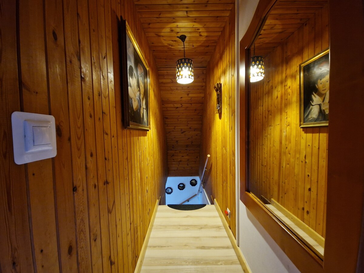 AstonReal: predaj 4-izbový rodinný dom + pozemok 1 250 m2, Zálesie — foto 8