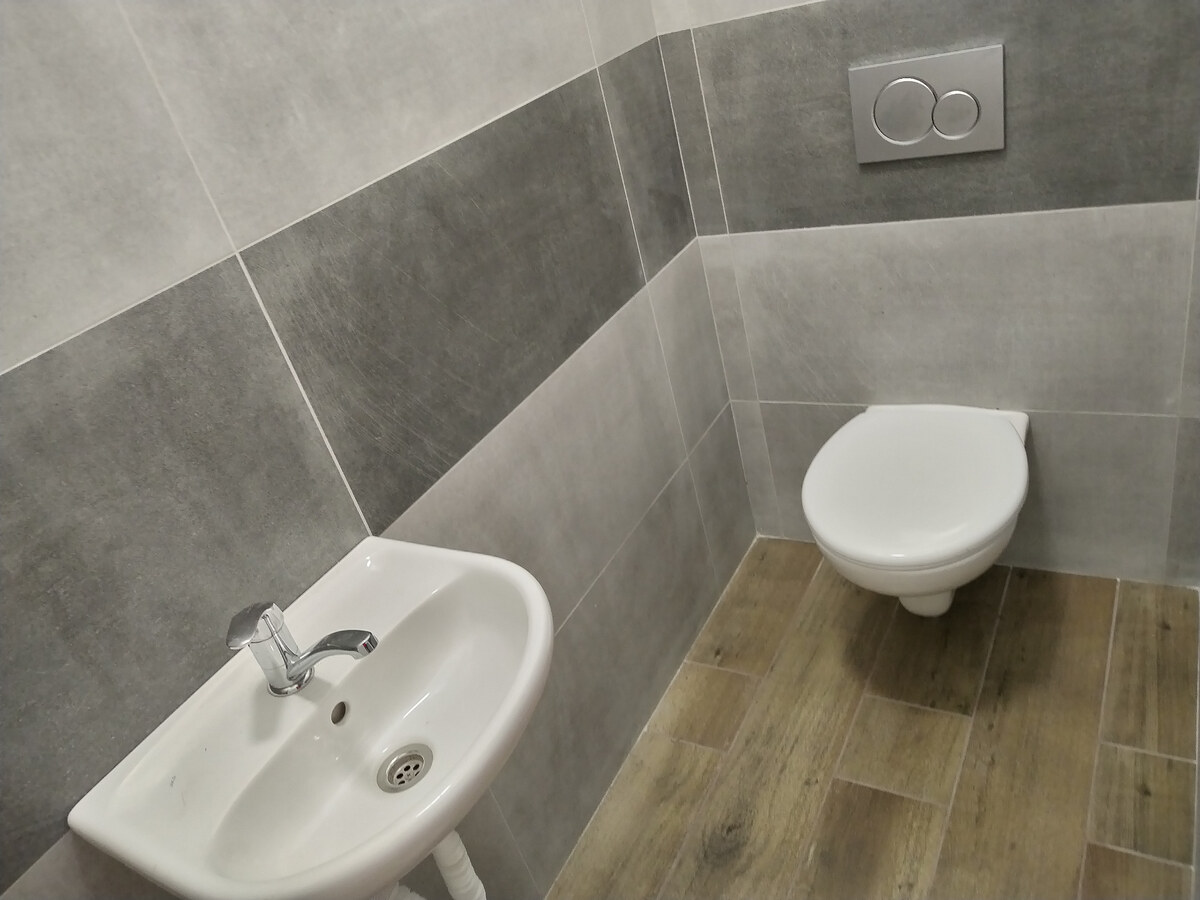 PRENÁJOM: Obchodné Priestory, 150 m2, Vrútky - Pešia Zóna — foto 3